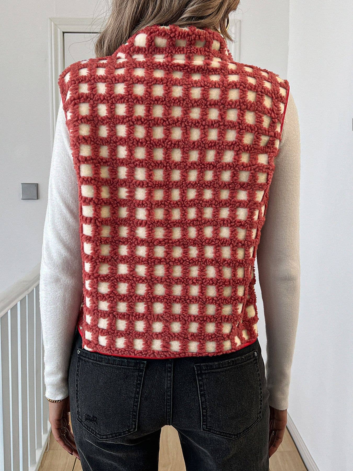 Versatile Contrast Checkered Sherpa Fleece Zip Vest