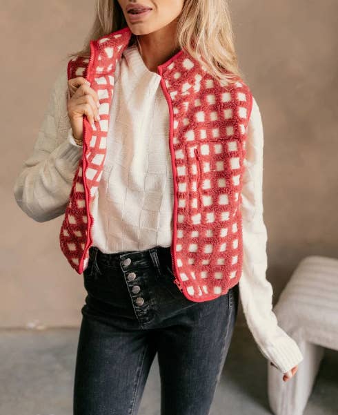 Versatile Contrast Checkered Sherpa Fleece Zip Vest