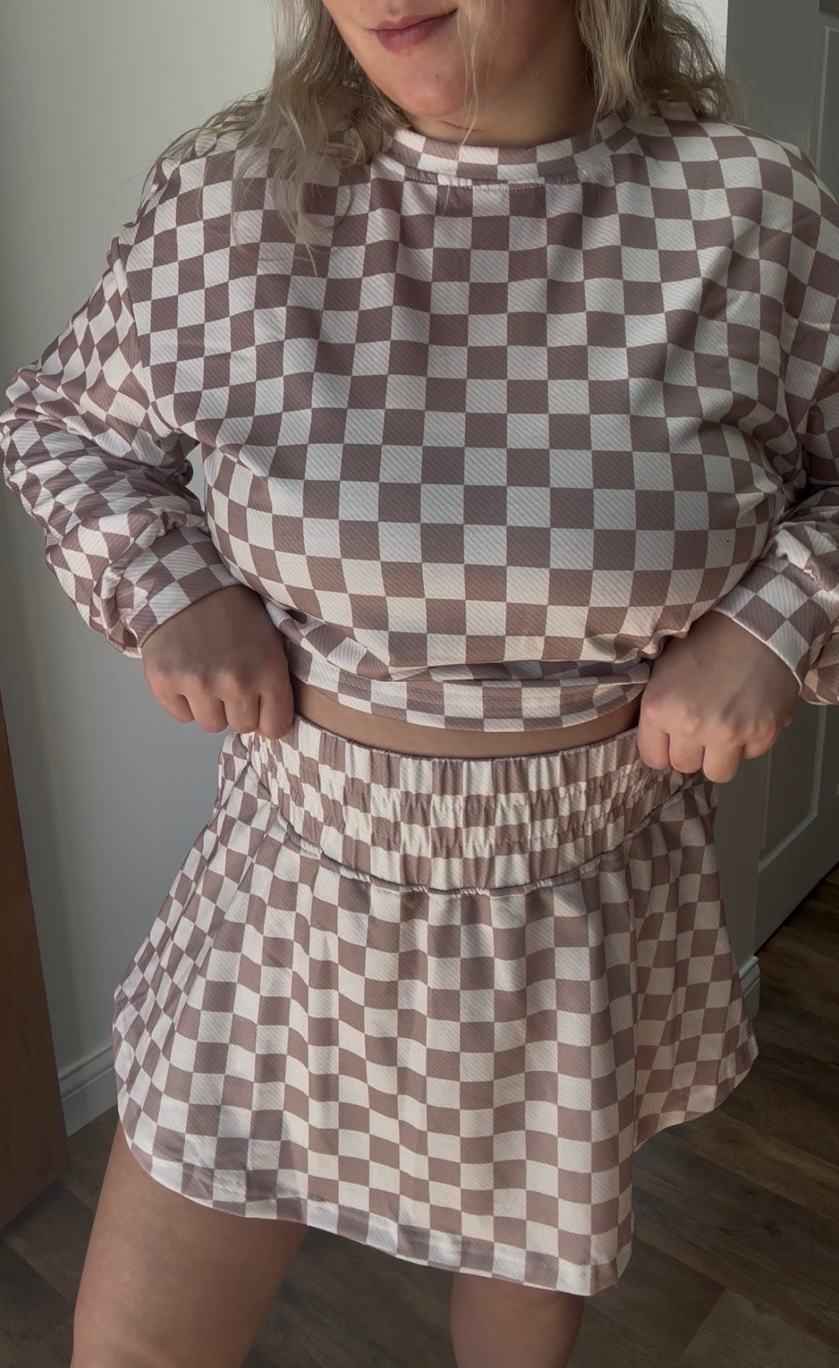Checkered Long Sleeve Crop Top High Waist Skort 2pcs Set